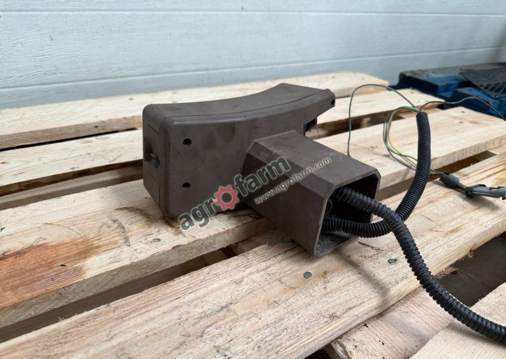 Moduł multifunkcyjny, John Deere 6155M - النظام الكهربائي: صورة 2 Moduł multifunkcyjny, John Deere 6155M - النظام الكهربائي: صورة 2