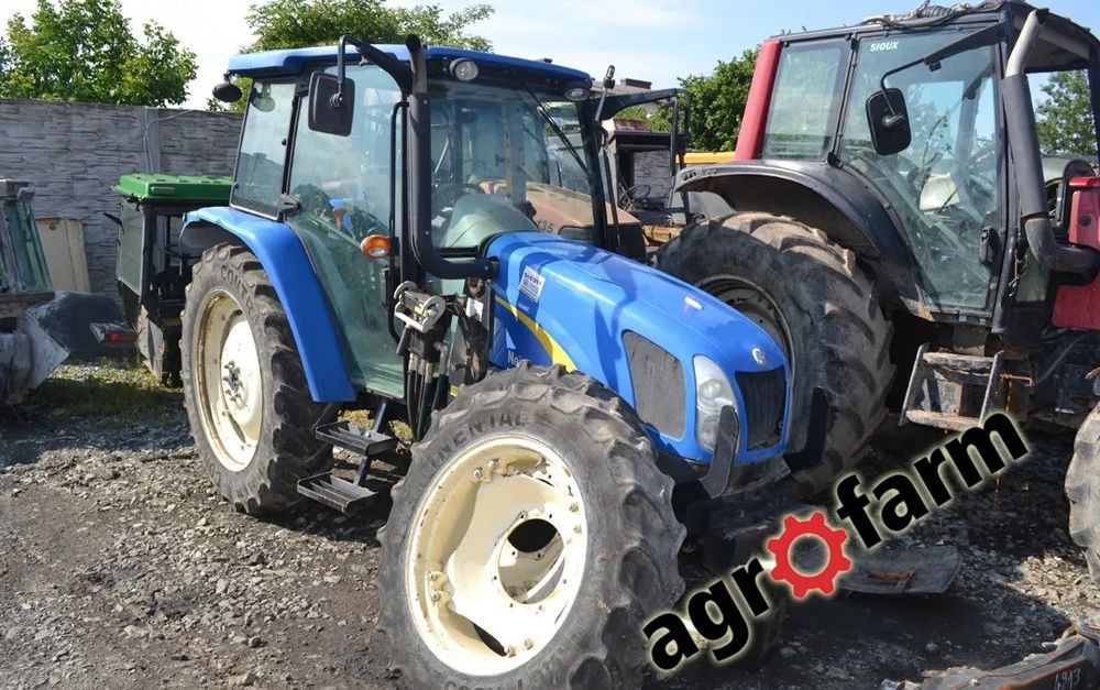 New Holland T5050 skrzynia silnik most obudowa piasta blok zawór - صندوق التروس - الآلات الزراعية: صورة 3 New Holland T5050 skrzynia silnik most obudowa piasta blok zawór - صندوق التروس - الآلات الزراعية: صورة 3