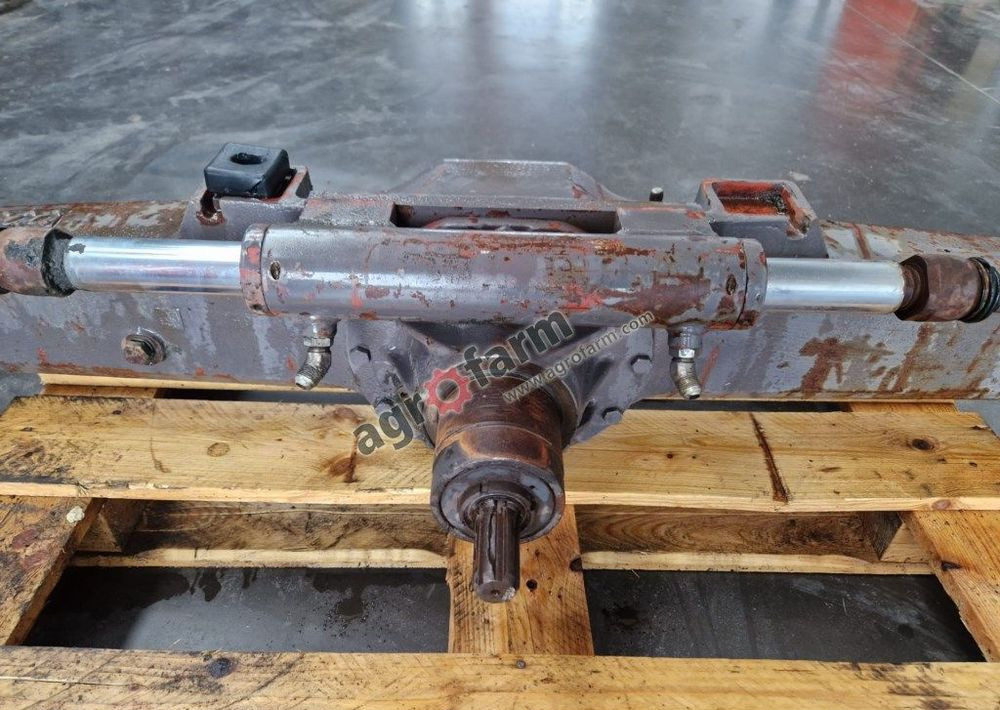 Przedni most Massey Ferguson 3610 - نقل الحركة: صورة 3 Przedni most Massey Ferguson 3610 - نقل الحركة: صورة 3