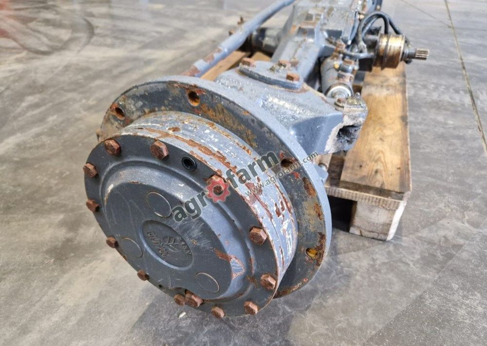 Przedni most New Holland TS100 - نقل الحركة: صورة 3 Przedni most New Holland TS100 - نقل الحركة: صورة 3
