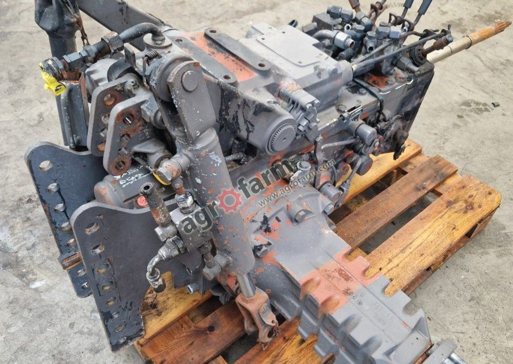 Skrzynia biegów i most tylny Renault Fructus 130 - صندوق التروس: صورة 4 Skrzynia biegów i most tylny Renault Fructus 130 - صندوق التروس: صورة 4