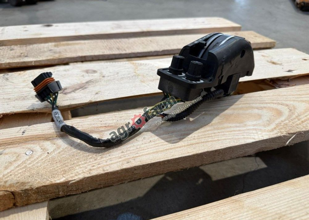 Sterownik EHR John deere 6155M - النظام الكهربائي: صورة 3 Sterownik EHR John deere 6155M - النظام الكهربائي: صورة 3