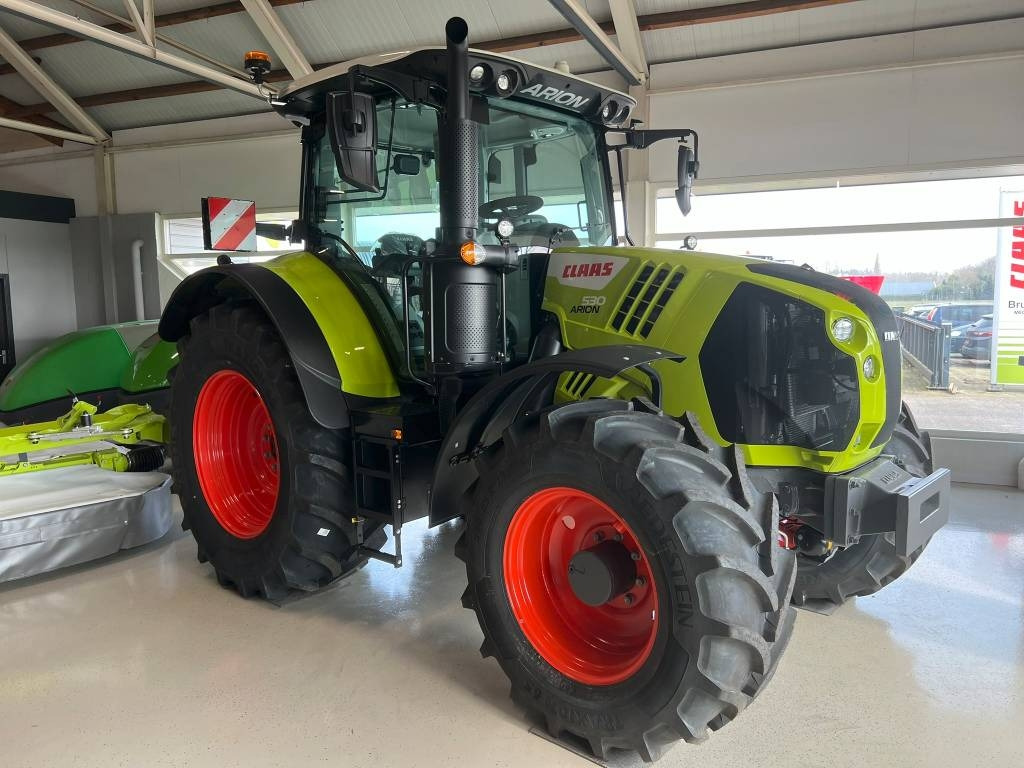 Claas Arion 530 - جرار: صورة 3 Claas Arion 530 - جرار: صورة 3