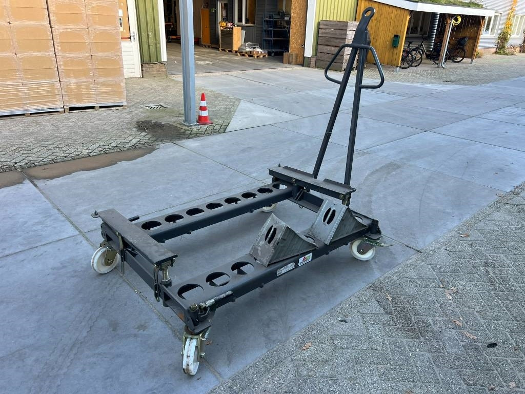 Claas / Fliegl Cargos transport kar - عربة ذاتية التحميل: صورة 4 Claas / Fliegl Cargos transport kar - عربة ذاتية التحميل: صورة 4