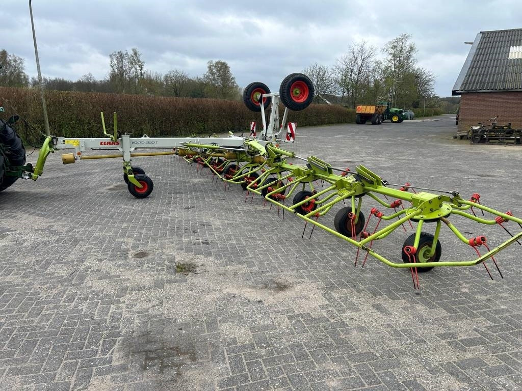 Claas Volto 1320 T - آلة تيبيس العشب/ آلة جمع العشب: صورة 4 Claas Volto 1320 T - آلة تيبيس العشب/ آلة جمع العشب: صورة 4