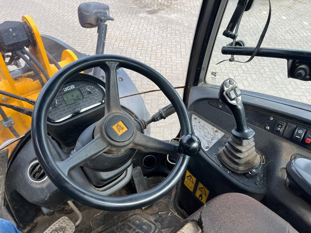 اللودر بعجل JCB 409 Agri shovel: صورة 11