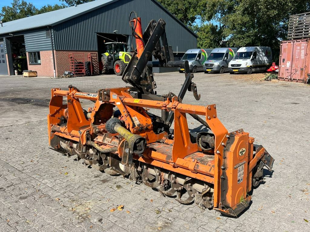Pegoraro LH 300 frees - معدات حرث التربة: صورة 1 Pegoraro LH 300 frees - معدات حرث التربة: صورة 1