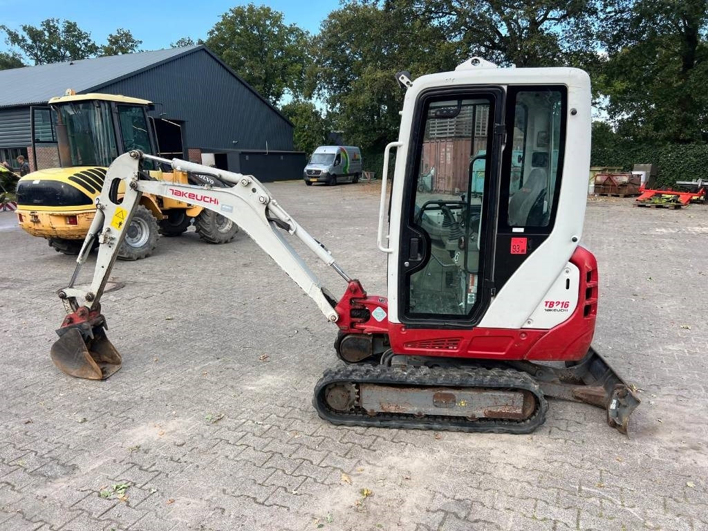 Takeuchi TB 216 - حفارة مُصَّغرة: صورة 2 Takeuchi TB 216 - حفارة مُصَّغرة: صورة 2