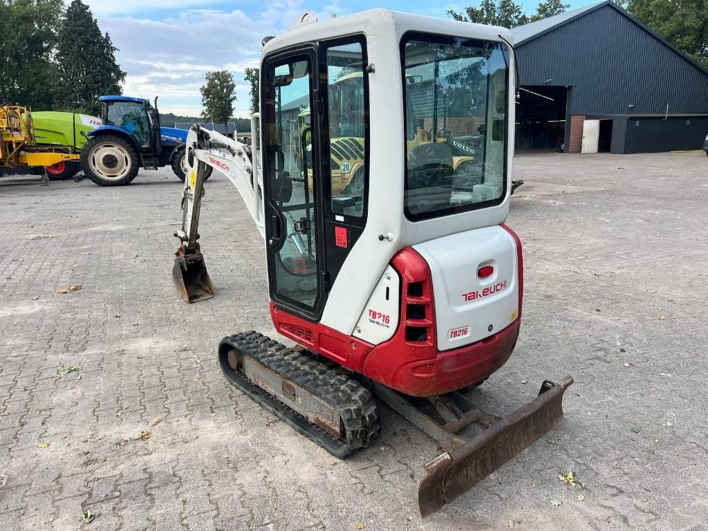 Takeuchi TB 216 - حفارة مُصَّغرة: صورة 3 Takeuchi TB 216 - حفارة مُصَّغرة: صورة 3