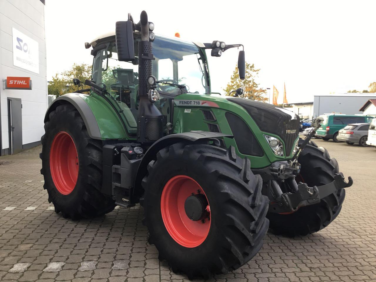 Fendt 718 SCR Vario ProfiPlus - جرار: صورة 3 Fendt 718 SCR Vario ProfiPlus - جرار: صورة 3