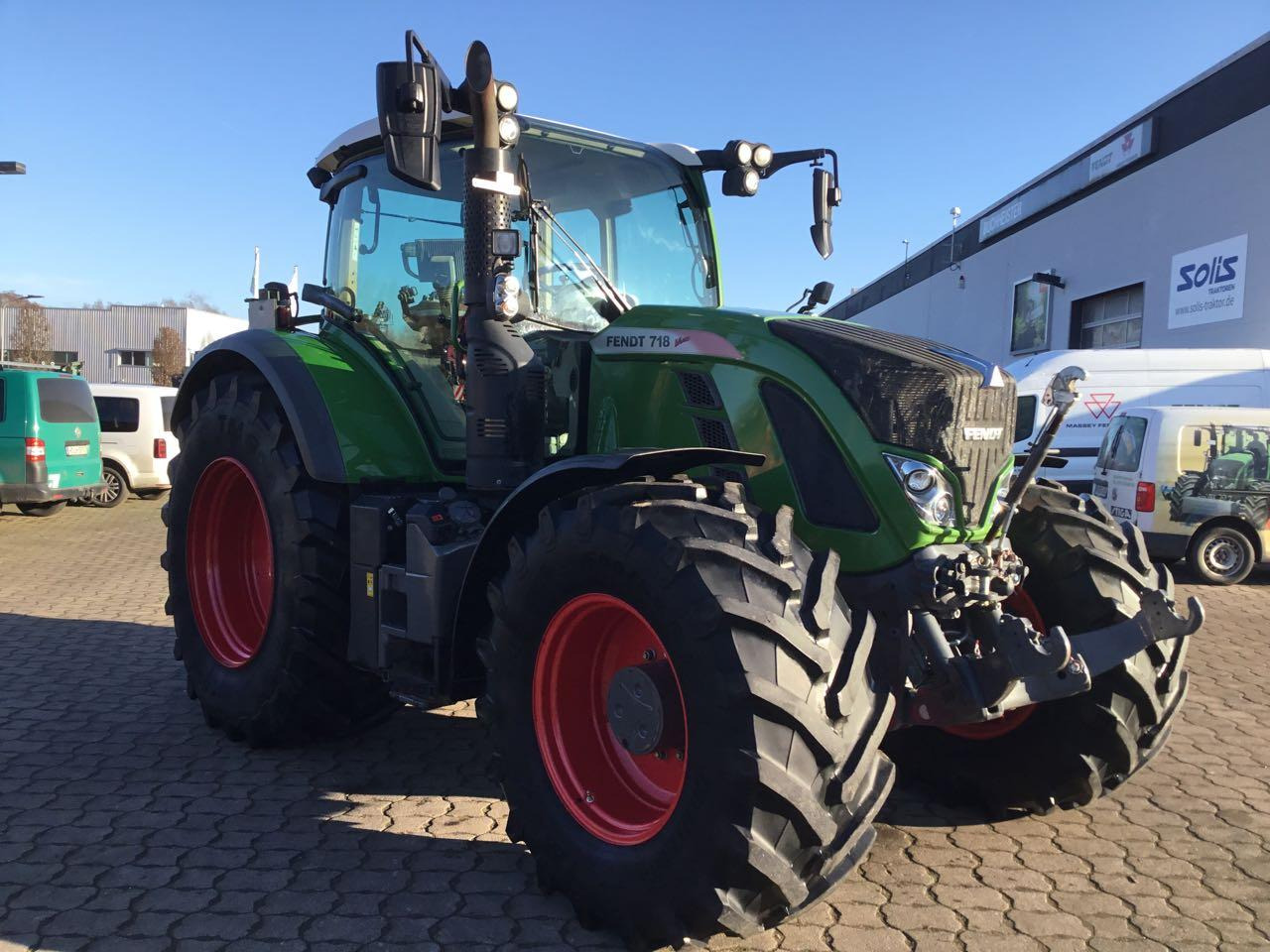 Fendt 718 Vario S4 - جرار: صورة 4 Fendt 718 Vario S4 - جرار: صورة 4