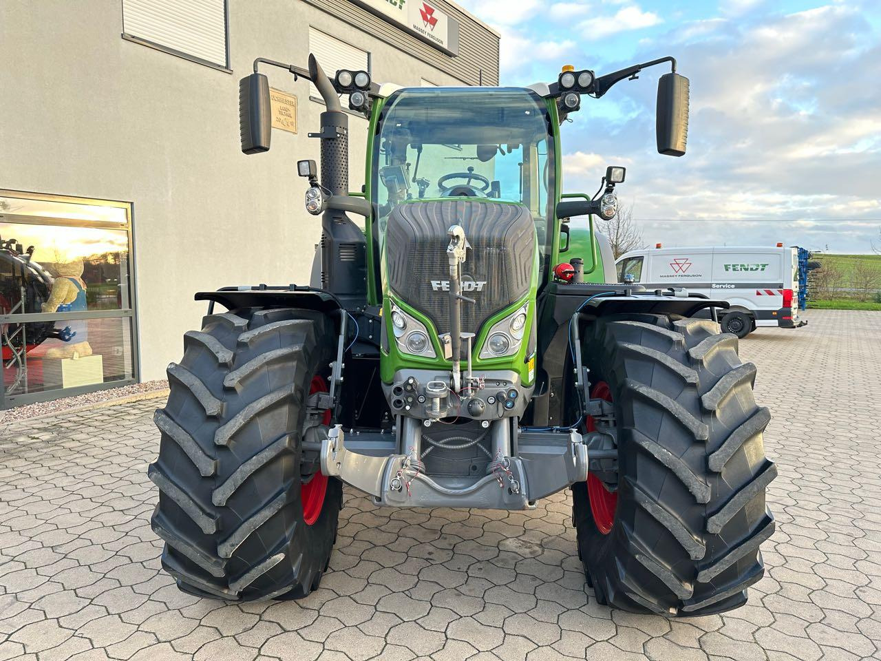 Fendt 724 Vario S4ProfiPlus - جرار: صورة 2 Fendt 724 Vario S4ProfiPlus - جرار: صورة 2