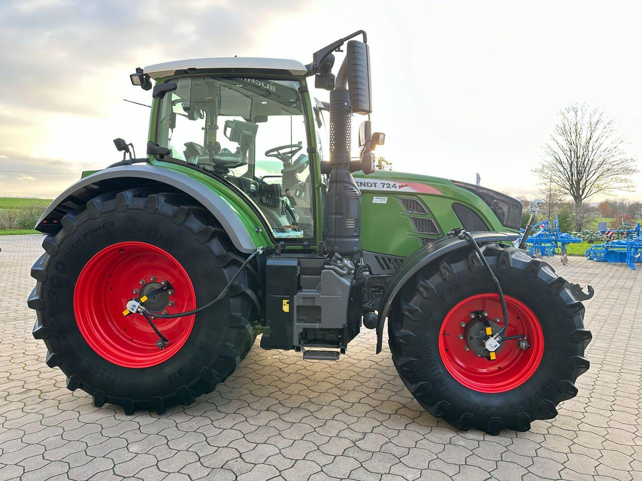 Fendt 724 Vario S4ProfiPlus - جرار: صورة 4 Fendt 724 Vario S4ProfiPlus - جرار: صورة 4