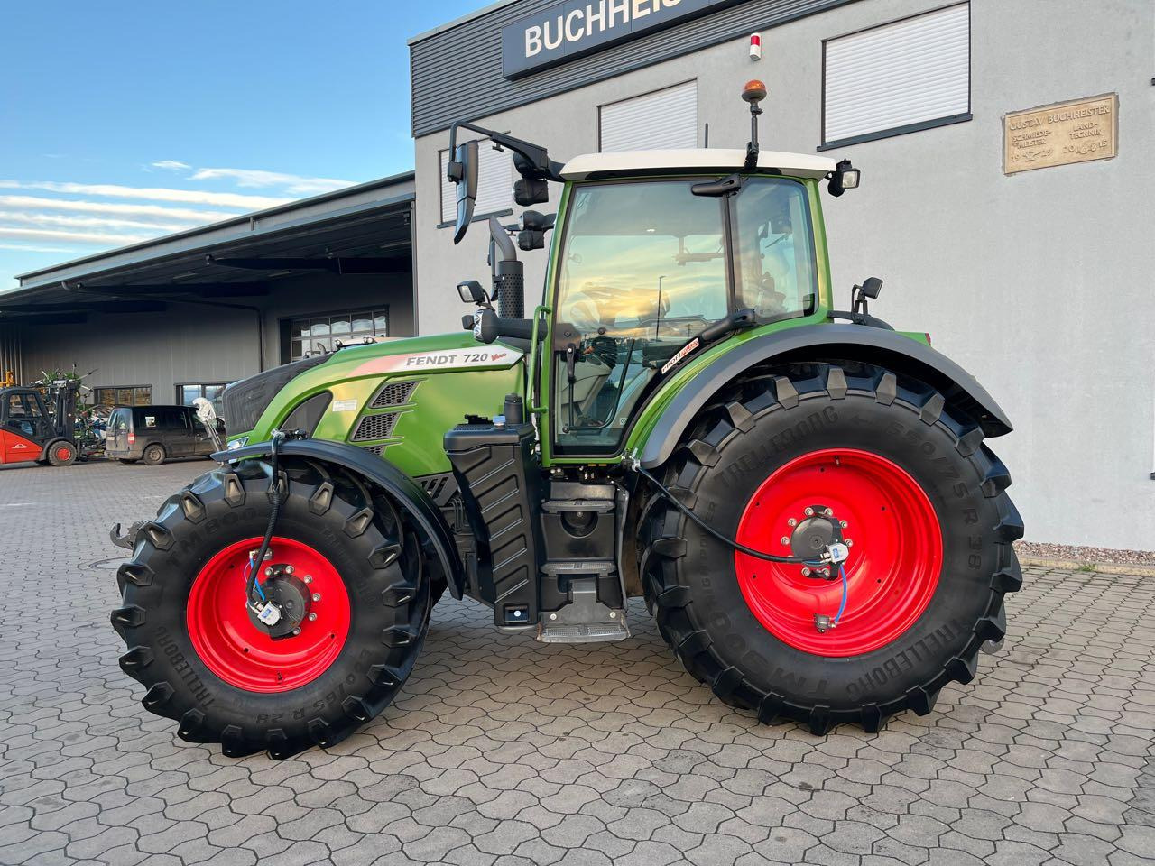 Fendt Fendt 720 Vario S4 ProfiPlus - جرار: صورة 1 Fendt Fendt 720 Vario S4 ProfiPlus - جرار: صورة 1