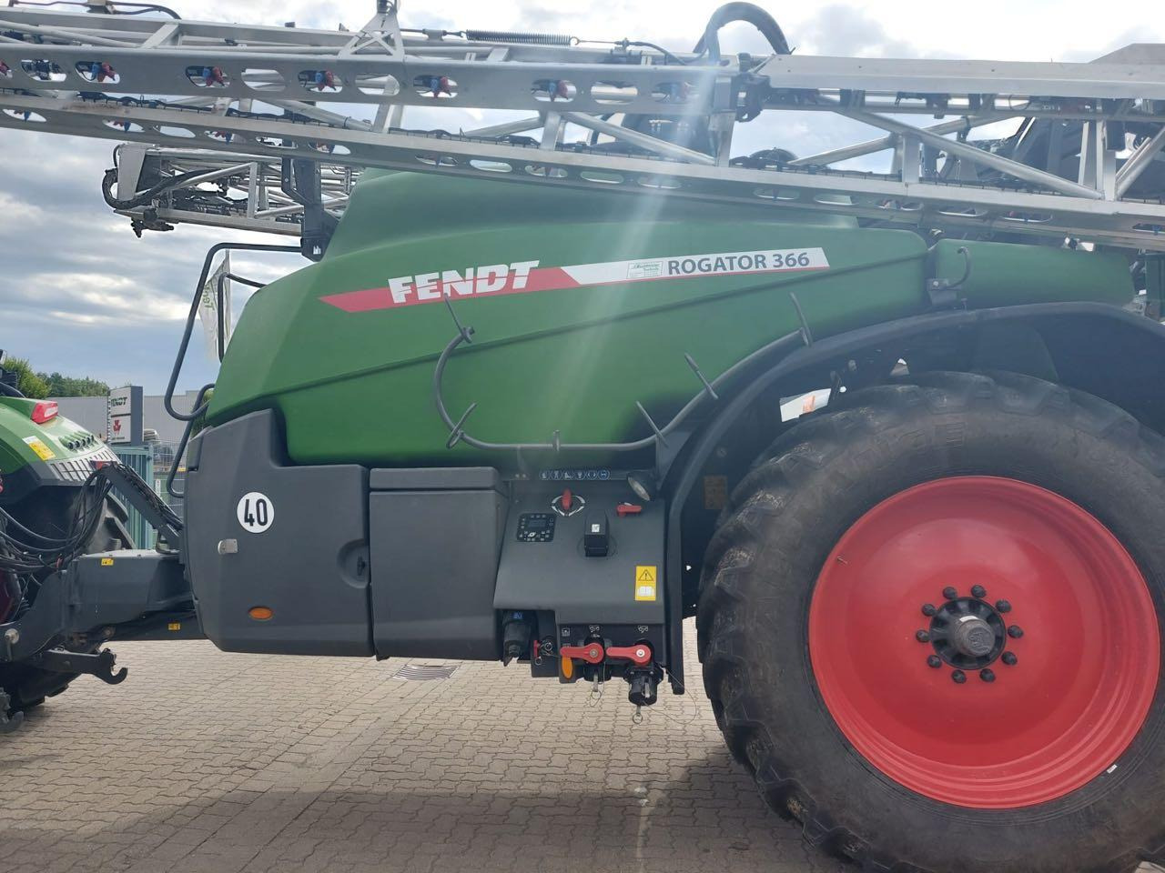 Fendt Rogator 366 - بخاخ مقطورة: صورة 4 Fendt Rogator 366 - بخاخ مقطورة: صورة 4