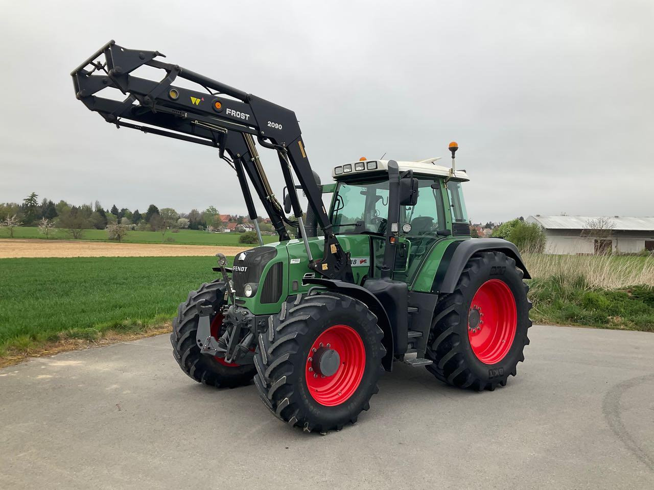 Fendt Vario 818 - جرار: صورة 1 Fendt Vario 818 - جرار: صورة 1
