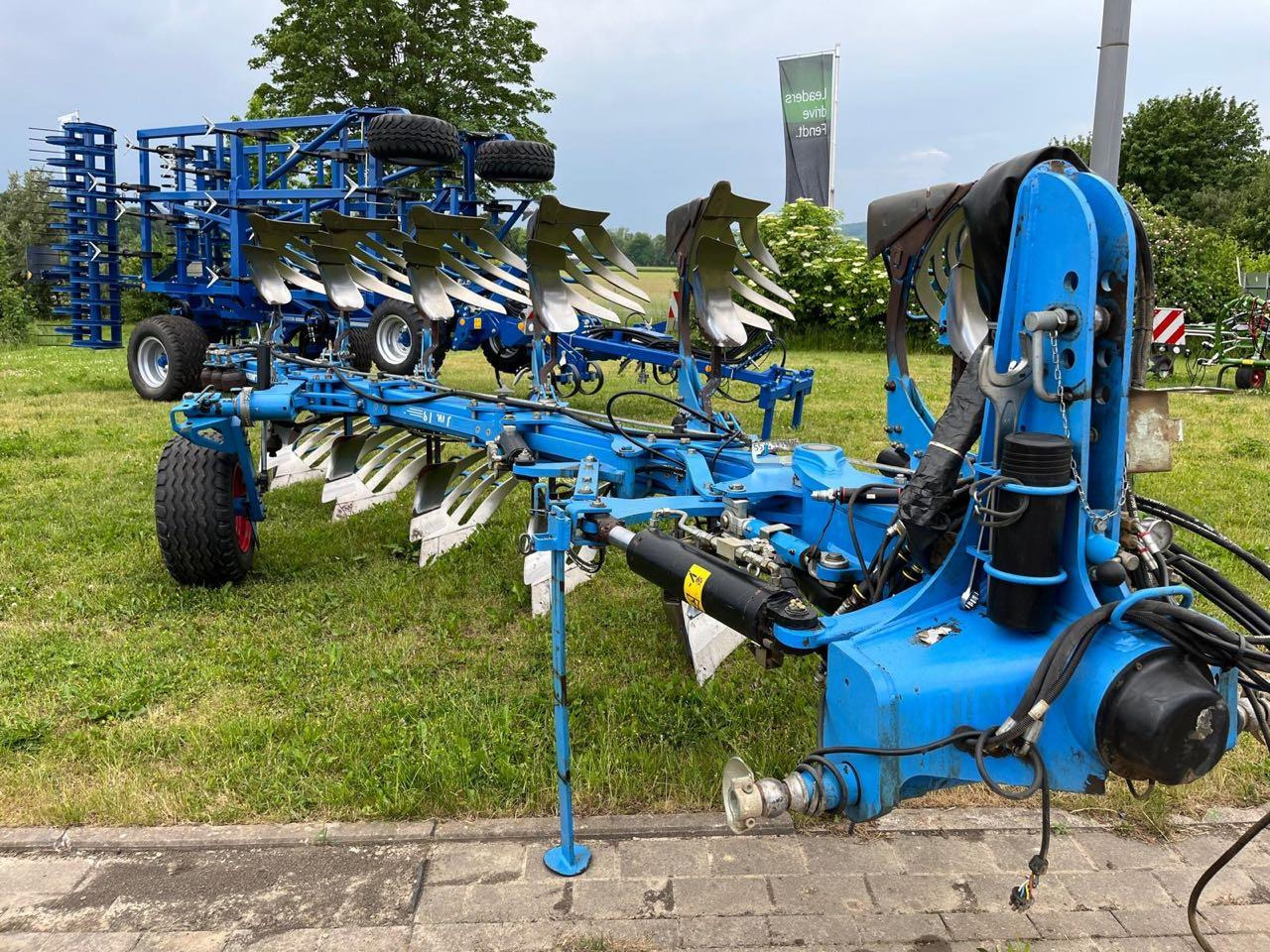 Lemken Juwel 8 V T 5 + 1 L 100 TurnControl - محراث: صورة 3 Lemken Juwel 8 V T 5 + 1 L 100 TurnControl - محراث: صورة 3