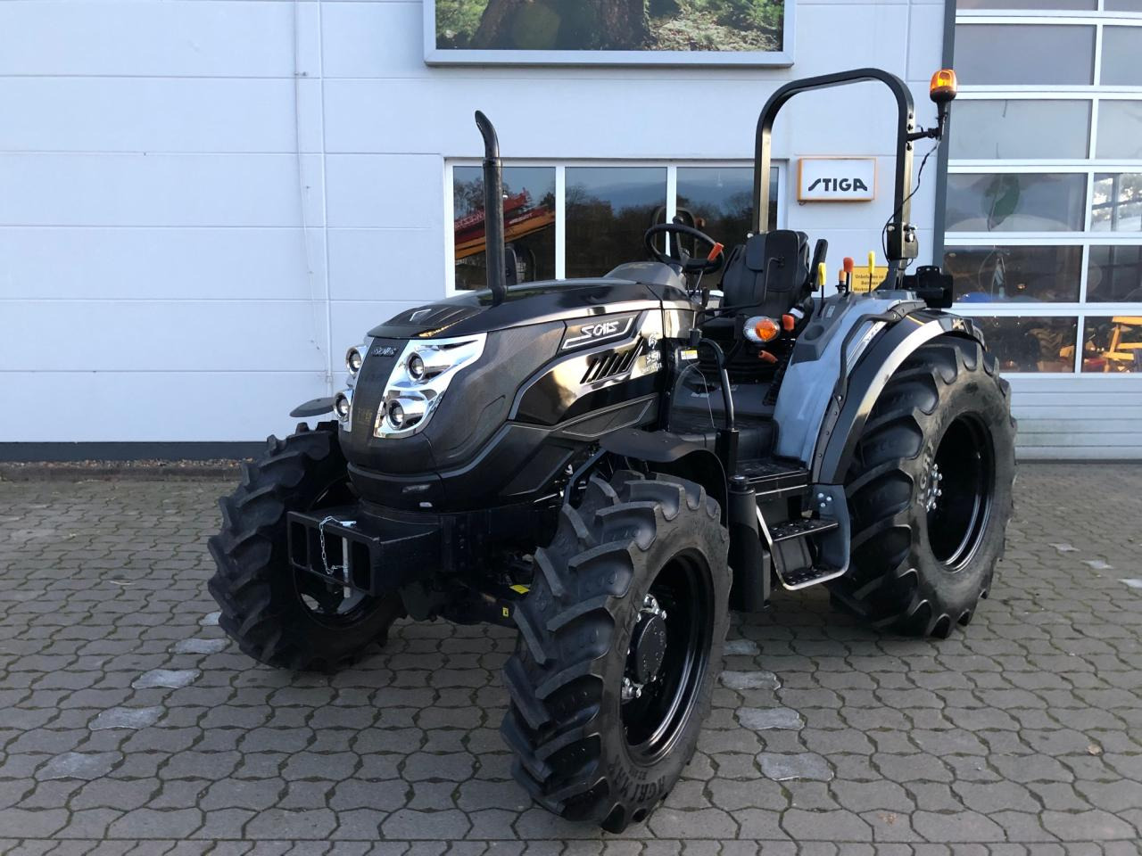 Solis 50 Stage V Panther - جرار: صورة 2 Solis 50 Stage V Panther - جرار: صورة 2