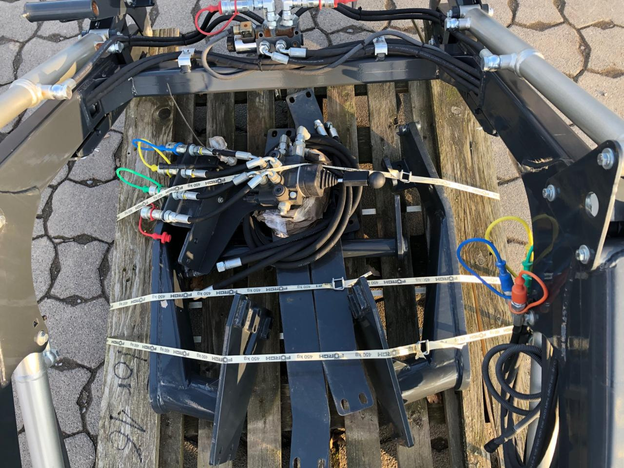 Solis PADAGAS FL200P Frontlader - ملحق: صورة 5 Solis PADAGAS FL200P Frontlader - ملحق: صورة 5