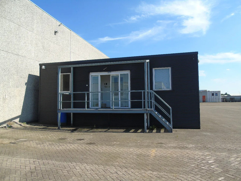 Bosch 100M2 COMPLETE OFFICE UNIT, FOTOS BEFORE AND AFTER / 2OFFICE + TOILET + KITCHEN + KANTOOR - حاوية البناء: صورة 3 Bosch 100M2 COMPLETE OFFICE UNIT, FOTOS BEFORE AND AFTER / 2OFFICE + TOILET + KITCHEN + KANTOOR - حاوية البناء: صورة 3