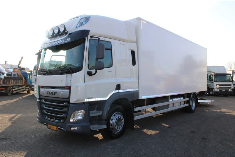 DAF CF 260 + EURO 6 + LIFT - شاحنة مقفلة: صورة 2 DAF CF 260 + EURO 6 + LIFT - شاحنة مقفلة: صورة 2