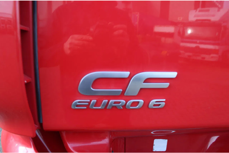 DAF CF 330 + 6X2 + LIFT - شاحنة مقفلة: صورة 4 DAF CF 330 + 6X2 + LIFT - شاحنة مقفلة: صورة 4