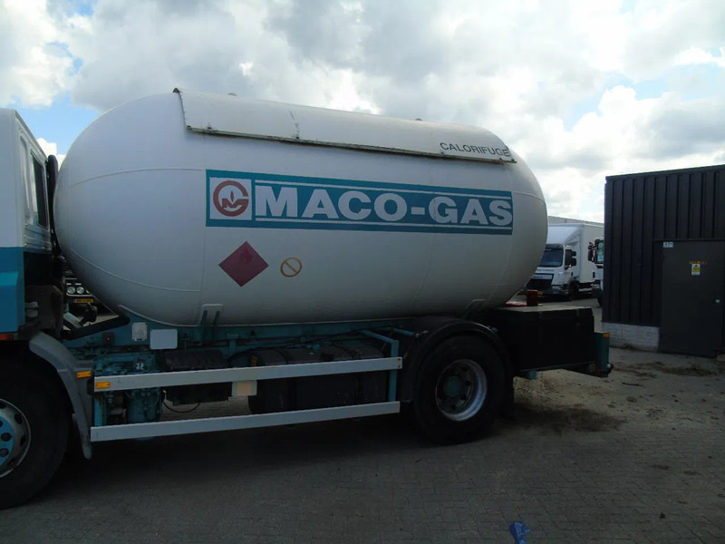 DAF CF 75.270 + 17.517LITER GAS TRANSPORT + PUMP - شاحنة صهريج: صورة 4 DAF CF 75.270 + 17.517LITER GAS TRANSPORT + PUMP - شاحنة صهريج: صورة 4