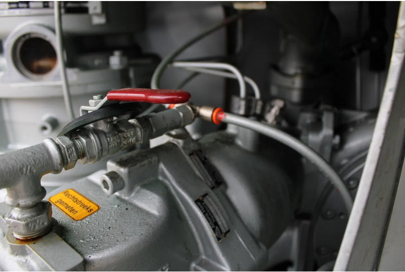 شاحنة صهريج DAF CF 85.430 + PUMP/METERS + 4 COMPART / 15.000 LITER + COMPLETE SYSTEM WORKING: صورة 19