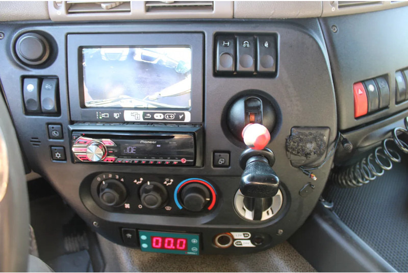 شاحنة ذات خطاف DAF CF 85.460 8X4 + 30 TON VDL hook + euro 5: صورة 12 شاحنة ذات خطاف DAF CF 85.460 8X4 + 30 TON VDL hook + euro 5: صورة 12