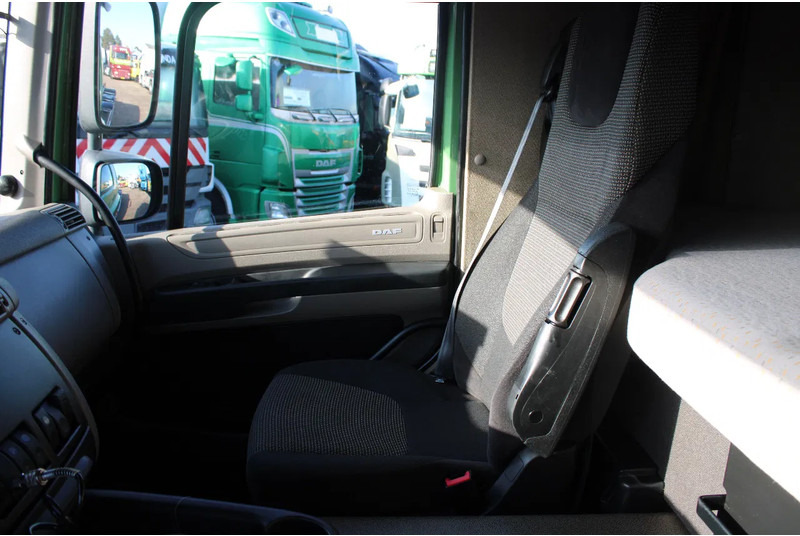 شاحنة ذات خطاف DAF CF 85.460 8X4 + 30 TON VDL hook + euro 5: صورة 7 شاحنة ذات خطاف DAF CF 85.460 8X4 + 30 TON VDL hook + euro 5: صورة 7