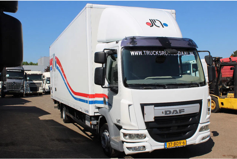 DAF LF 210 + EURO 6 + LIFT - شاحنة مقفلة: صورة 2 DAF LF 210 + EURO 6 + LIFT - شاحنة مقفلة: صورة 2