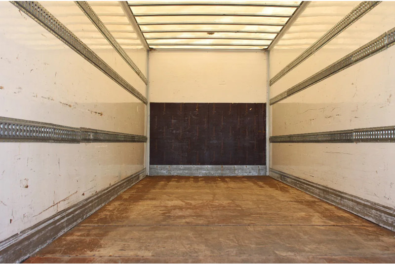 DAF LF 210 + EURO 6 + LIFT - شاحنة مقفلة: صورة 5 DAF LF 210 + EURO 6 + LIFT - شاحنة مقفلة: صورة 5
