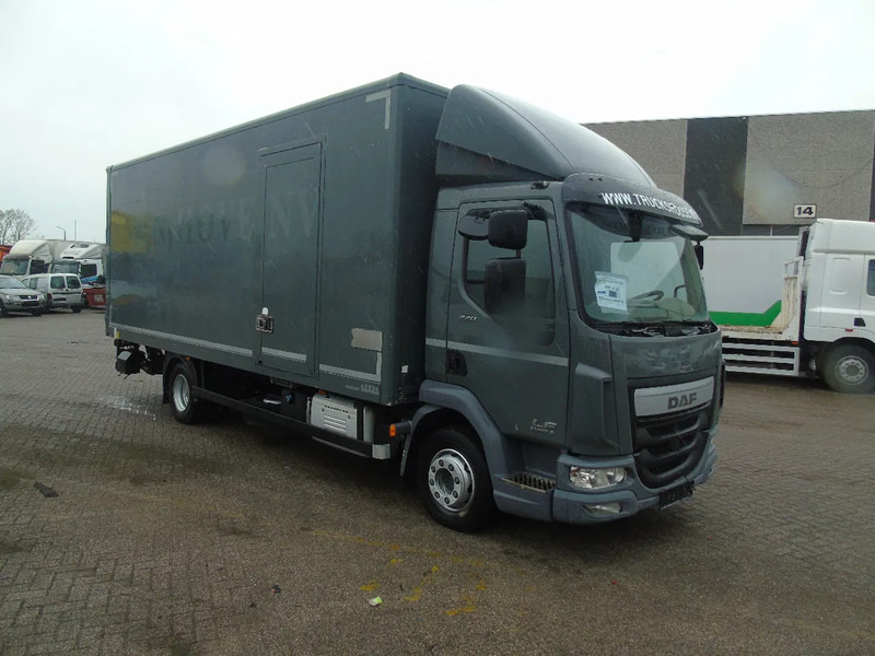 DAF LF 220 + euro 6 + lift + 12T - شاحنة مقفلة: صورة 2 DAF LF 220 + euro 6 + lift + 12T - شاحنة مقفلة: صورة 2
