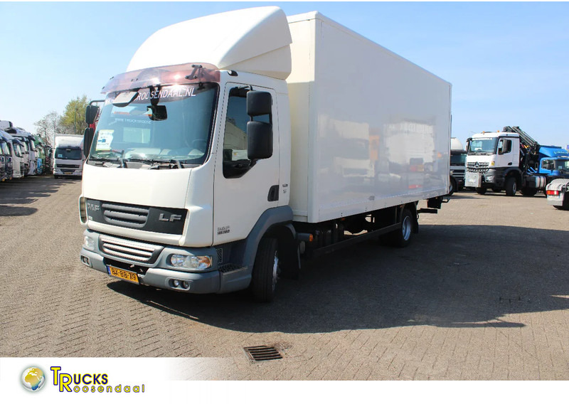 DAF LF 45.160 + EURO 5 + LIFT +MANUAL + 7.5T - شاحنة مقفلة: صورة 1 DAF LF 45.160 + EURO 5 + LIFT +MANUAL + 7.5T - شاحنة مقفلة: صورة 1