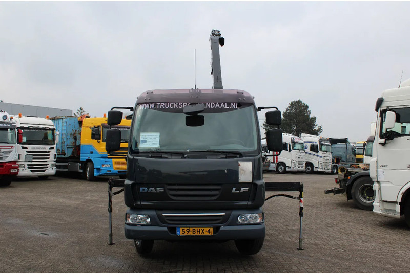 DAF LF 45.180 + FASSI F50 + 7.5T - شاحنة كرين: صورة 3 DAF LF 45.180 + FASSI F50 + 7.5T - شاحنة كرين: صورة 3