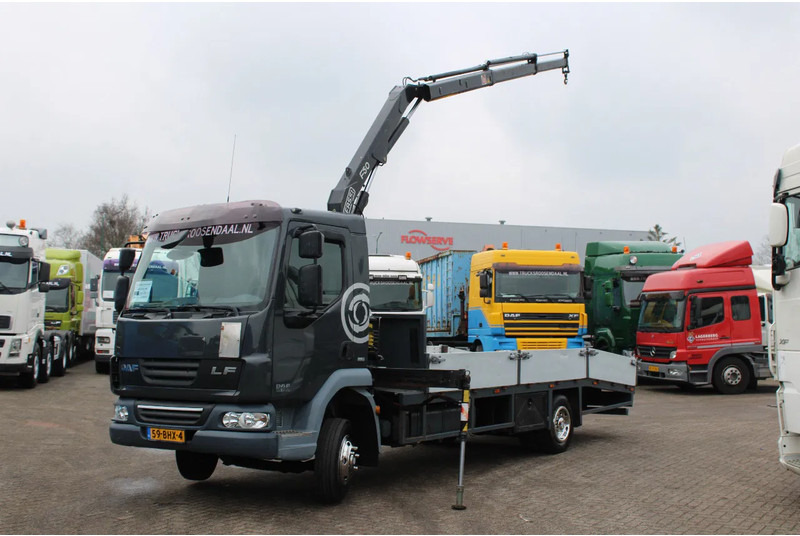 DAF LF 45.180 + FASSI F50 + 7.5T - شاحنة كرين: صورة 2 DAF LF 45.180 + FASSI F50 + 7.5T - شاحنة كرين: صورة 2