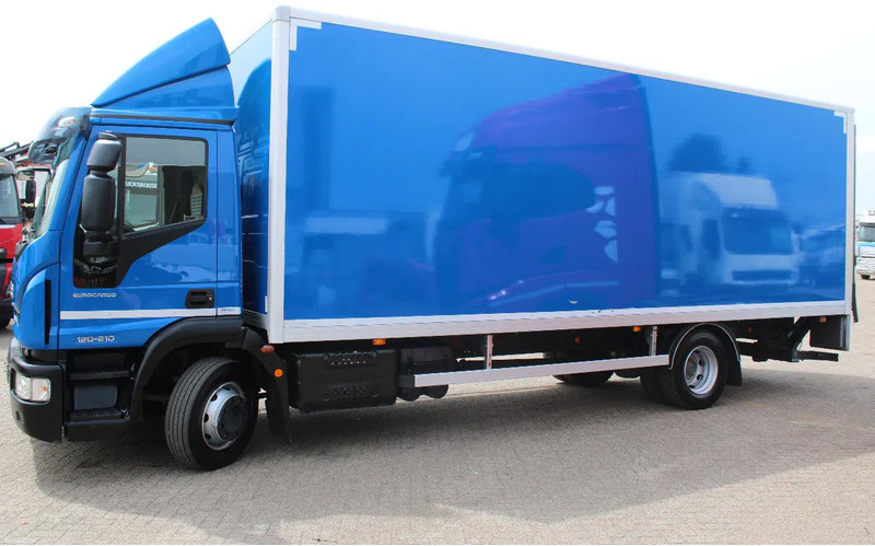 Iveco Eurocargo 120E21 + EURO 6 + LIFT - شاحنة مقفلة: صورة 3 Iveco Eurocargo 120E21 + EURO 6 + LIFT - شاحنة مقفلة: صورة 3