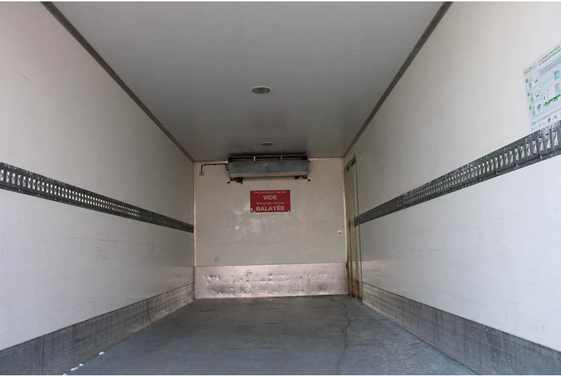 Iveco Eurocargo 140E + CARRIER + MANUAL + ATP!! LIFT + EURO 5 - شاحنة الفريزر: صورة 5 Iveco Eurocargo 140E + CARRIER + MANUAL + ATP!! LIFT + EURO 5 - شاحنة الفريزر: صورة 5