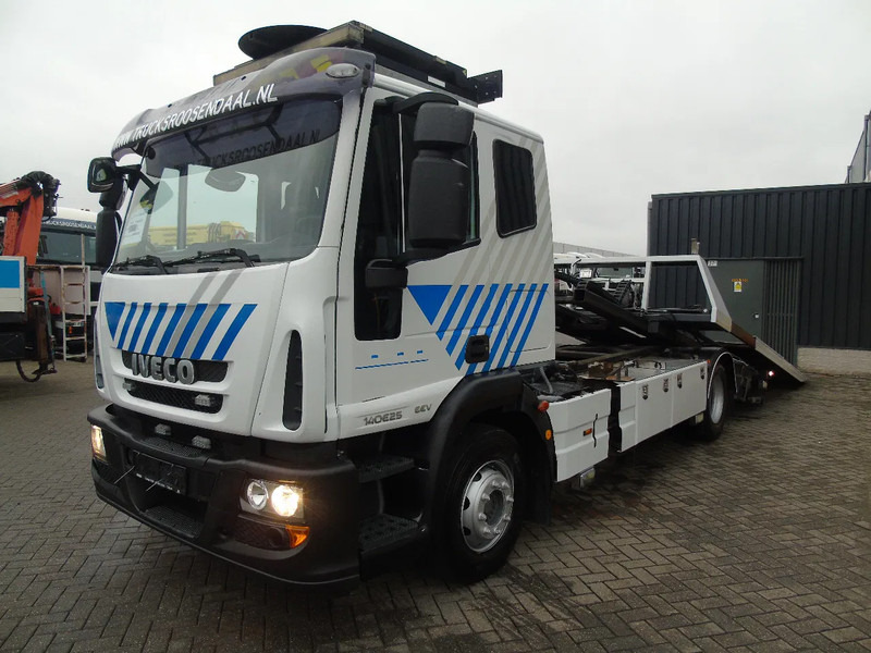 Iveco Eurocargo 140E25 + FULL SYSTEM + TOWING - شاحنة نقل سيارات شاحنة: صورة 2 Iveco Eurocargo 140E25 + FULL SYSTEM + TOWING - شاحنة نقل سيارات شاحنة: صورة 2