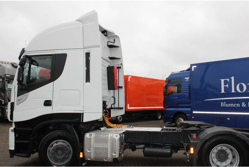 Iveco Stralis 420 + euro 6 - وحدة جر: صورة 5 Iveco Stralis 420 + euro 6 - وحدة جر: صورة 5