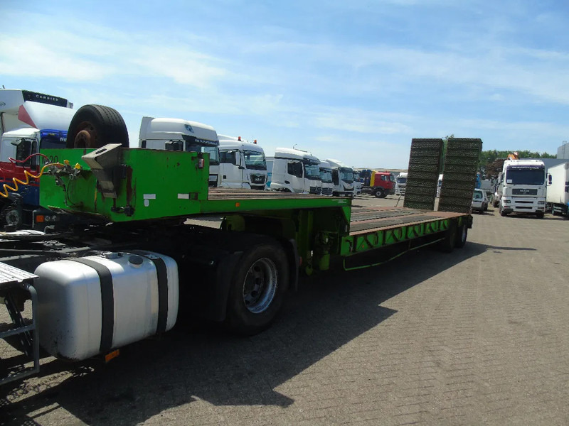 Kaiser 2X AXLE + RAMPS COMPLETE - نصف مقطورة نقل السيارات: صورة 4 Kaiser 2X AXLE + RAMPS COMPLETE - نصف مقطورة نقل السيارات: صورة 4