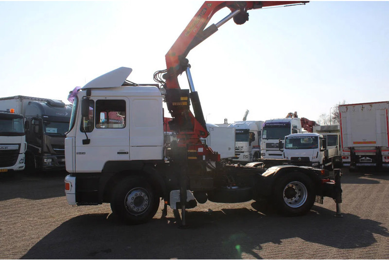 MAN 18.414 + PALFINGER PK35000 F + EURO 2 + MANUAL - شاحنة كرين: صورة 4 MAN 18.414 + PALFINGER PK35000 F + EURO 2 + MANUAL - شاحنة كرين: صورة 4