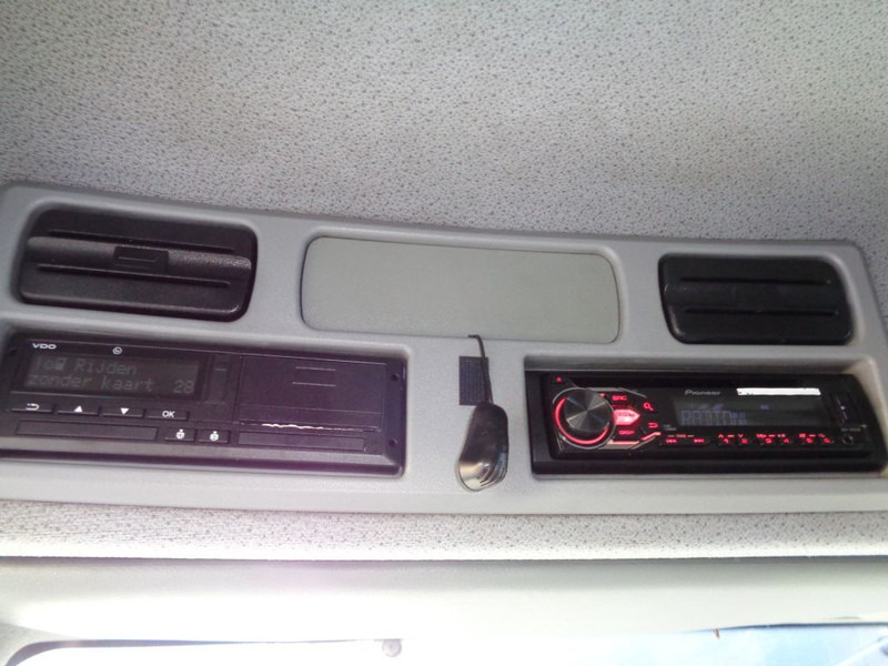 شاحنة مقفلة Mercedes-Benz AXOR 1823 + Dhollandia Lift: صورة 15 شاحنة مقفلة Mercedes-Benz AXOR 1823 + Dhollandia Lift: صورة 15