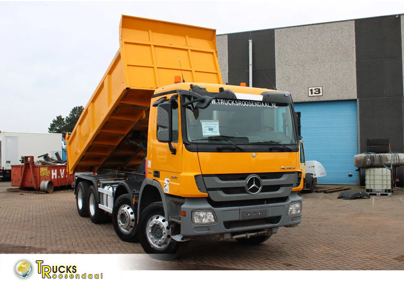 Mercedes-Benz Actros 3241 8x4 + SPRING SPRING BLATT + EURO 5 - شاحنة قلاب: صورة 1 Mercedes-Benz Actros 3241 8x4 + SPRING SPRING BLATT + EURO 5 - شاحنة قلاب: صورة 1