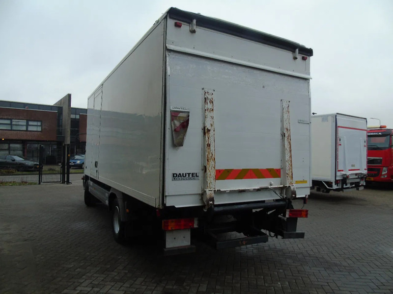 Mercedes-Benz Atego 1218 + MANUAL + LIFT - شاحنة مقفلة: صورة 5 Mercedes-Benz Atego 1218 + MANUAL + LIFT - شاحنة مقفلة: صورة 5