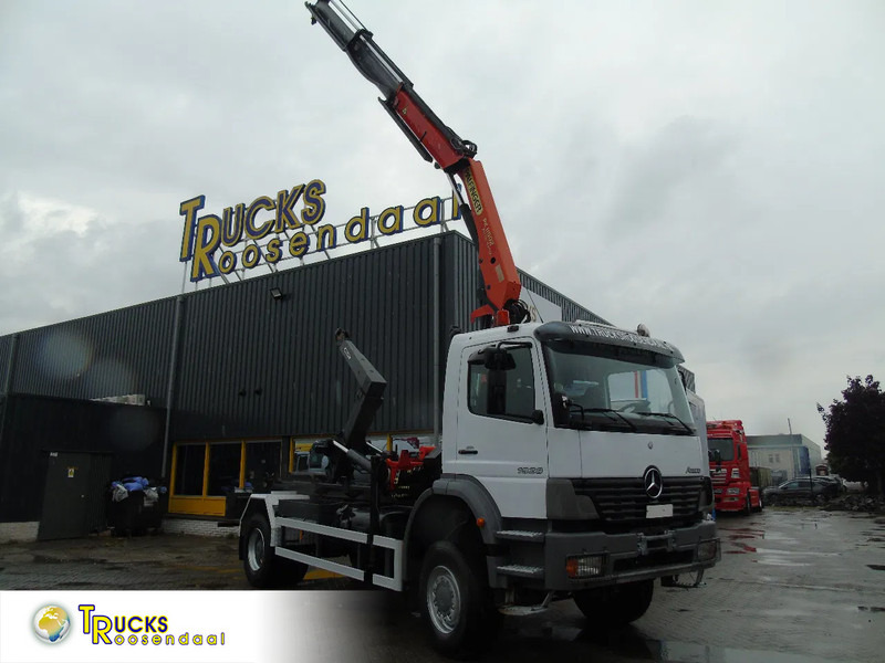 Mercedes-Benz Atego 1928 + 4x4 + PALFINGER PK11.500 + pallift + MANUAL + SPRING - شاحنة كرين: صورة 1 Mercedes-Benz Atego 1928 + 4x4 + PALFINGER PK11.500 + pallift + MANUAL + SPRING - شاحنة كرين: صورة 1