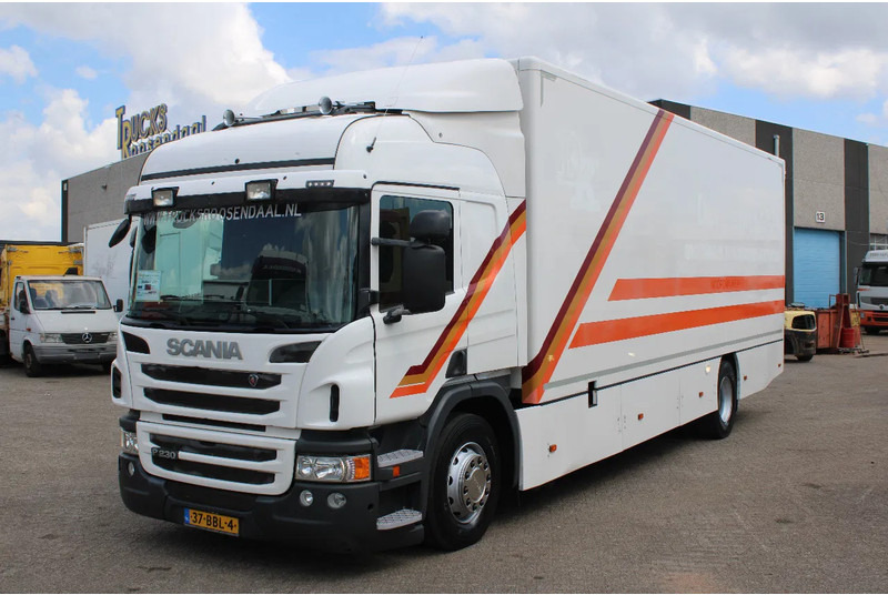 Scania P230 + EURO 5 + LIFT + 19T - شاحنة مقفلة: صورة 2 Scania P230 + EURO 5 + LIFT + 19T - شاحنة مقفلة: صورة 2