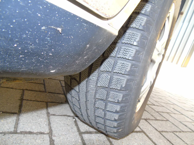 سيارة دفع رباعي Toyota RAV4 + 4X4 + AUTOMAT + PETROL: صورة 15 سيارة دفع رباعي Toyota RAV4 + 4X4 + AUTOMAT + PETROL: صورة 15