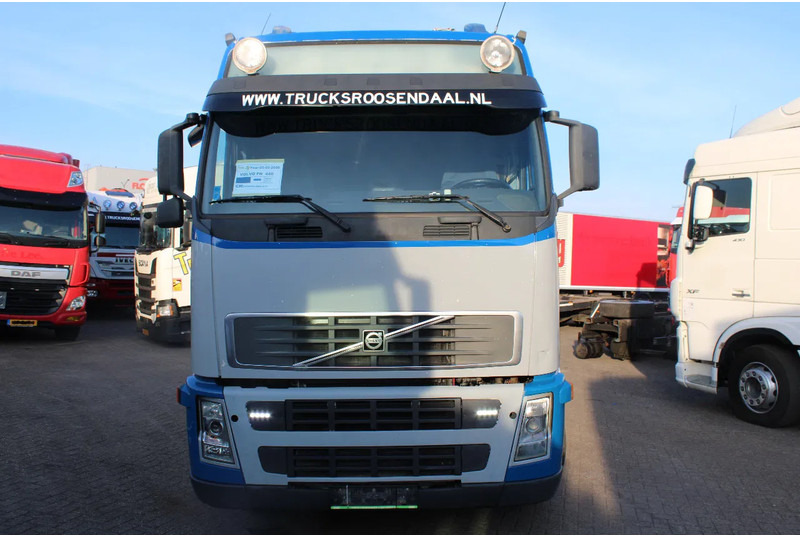 Volvo FH 12.440 + xl cab + manual + EURO 5 - وحدة جر: صورة 4 Volvo FH 12.440 + xl cab + manual + EURO 5 - وحدة جر: صورة 4