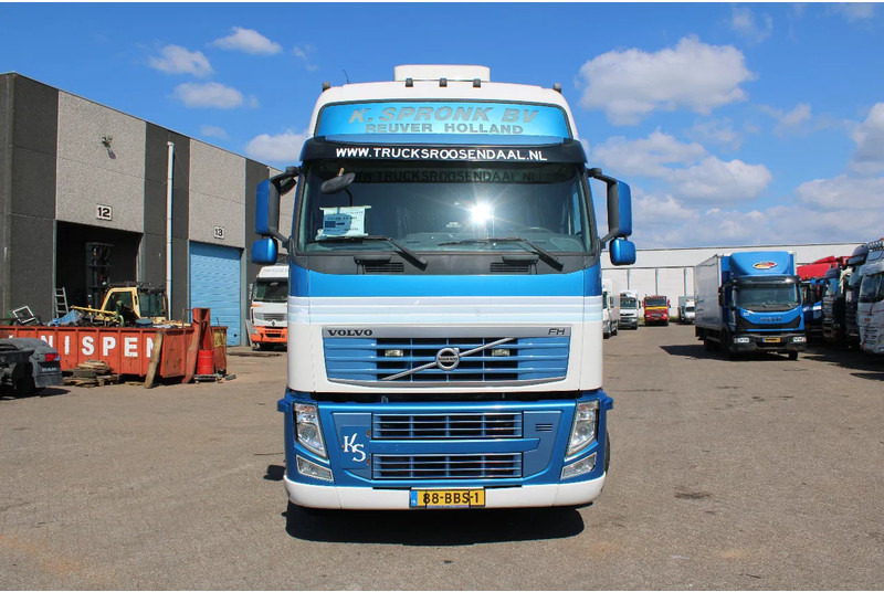 Volvo FH 460 XL cabine + euro 5 + spoiler - وحدة جر: صورة 2 Volvo FH 460 XL cabine + euro 5 + spoiler - وحدة جر: صورة 2
